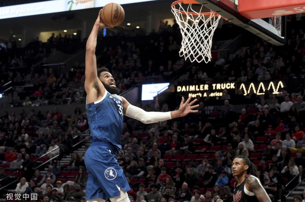 通过简洁的 通过简洁的