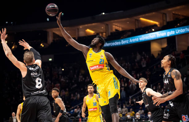 尤其是脚踝 尤其是脚踝