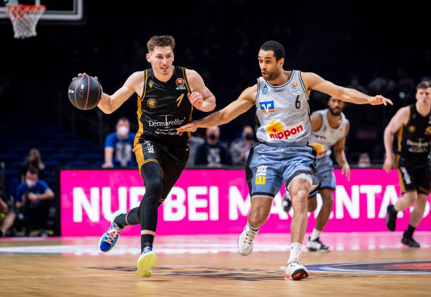 内面临财务 内面临财务