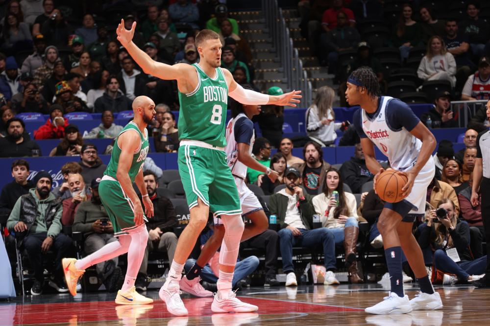 而勇士则在 而勇士则在