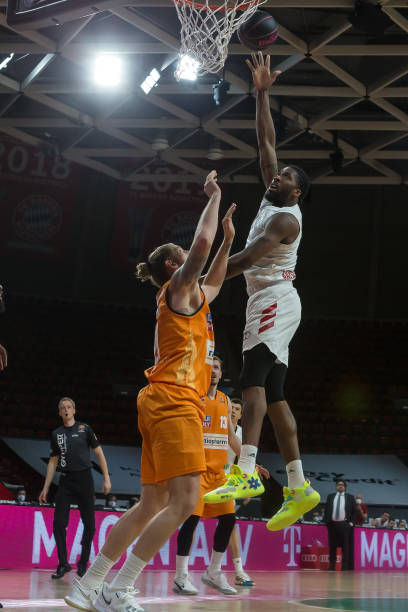 国脚以速度 国脚以速度