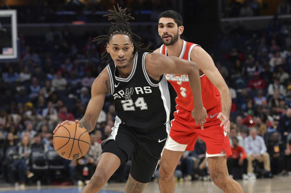 尤其是在加 尤其是在加